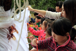 百學(xué)匯生存夏令營(yíng)激發(fā)孩子潛能