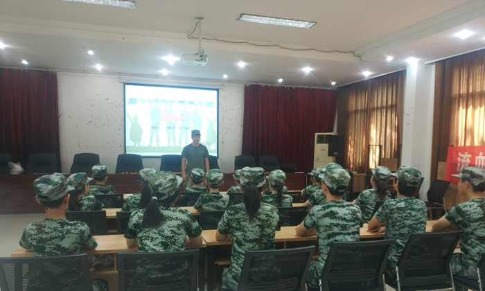 結(jié)營(yíng)儀式