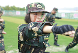2024八一軍事夏令營的課程有哪些？
