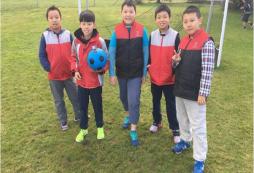  參加加拿大的夏令營(yíng)可以是小學(xué)生嗎？