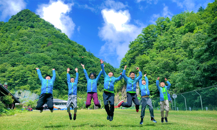 青少年草原夏令營報名多少錢