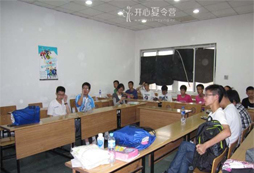 加入成都新東方酷學(xué)酷玩充實(shí)你的英語學(xué)習(xí)