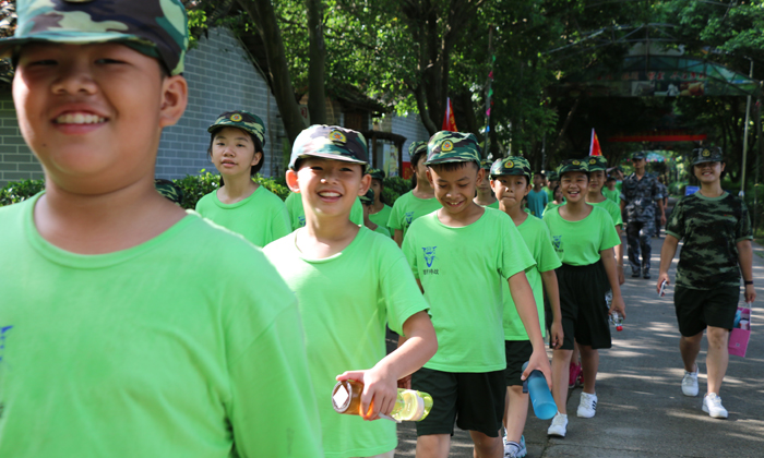 常德軍事夏令營幫孩子養(yǎng)成良好作息習慣！