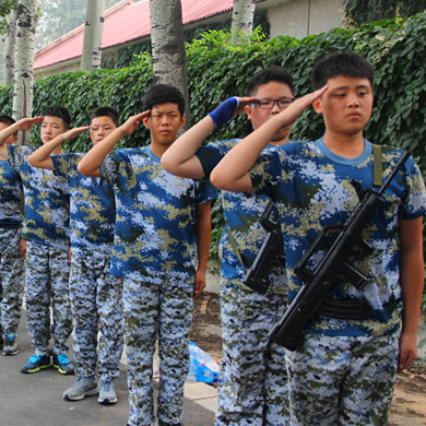 青少年參加長沙軍事夏令營有哪些收獲