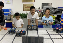 青少年參加潮汕機(jī)器人夏令營(yíng)有什么優(yōu)勢(shì)呢？