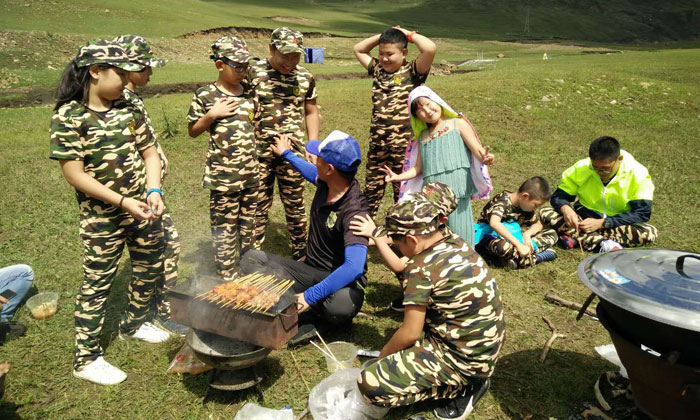 承德軍事夏令營(yíng)多少錢