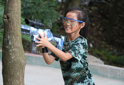 成都軍事化魔鬼訓(xùn)練夏令營多少錢？