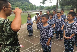 成都軍訓(xùn)夏令營專注孩子的健康成長