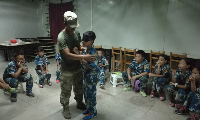 暑期去成都參加軍事拓展夏令營(yíng)報(bào)名條件是什么？.jpg