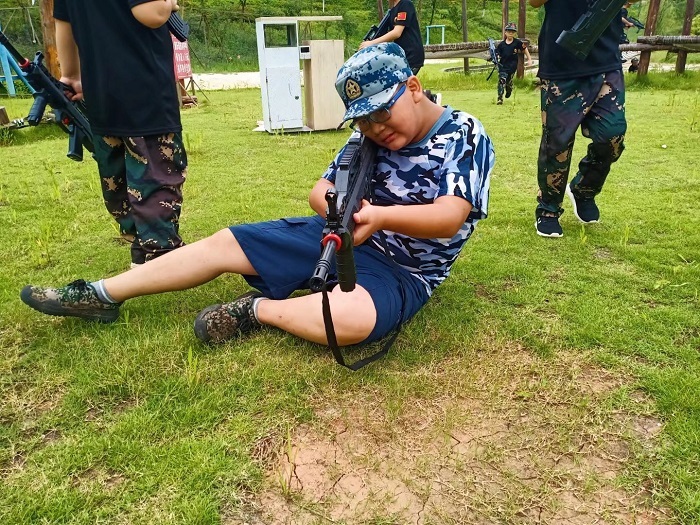 成都軍訓(xùn)夏令營(yíng)哪家好