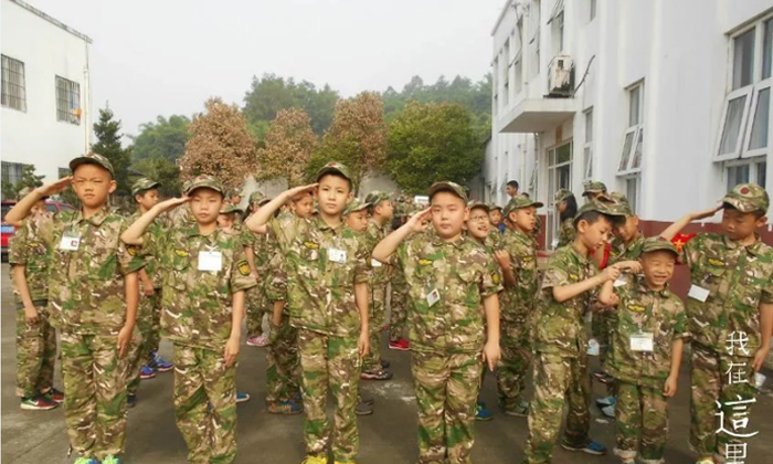 如何在成都挑選一個(gè)合適的夏令營.jpg