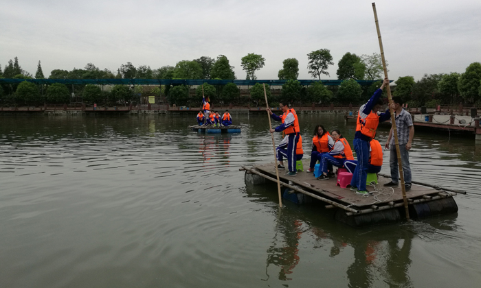 成都軍事夏令營怎么樣.jpg
