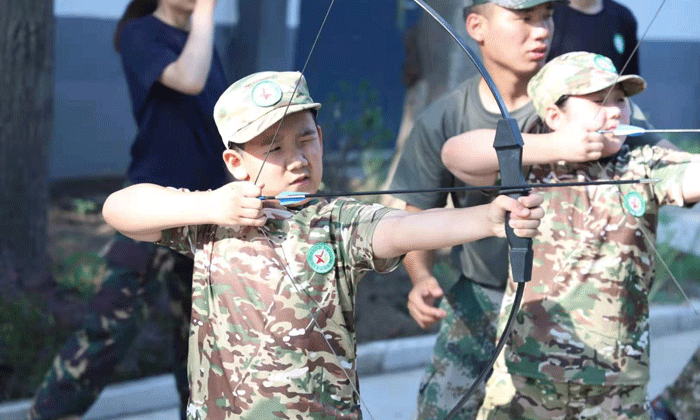 吃苦夏令營(yíng)有哪些