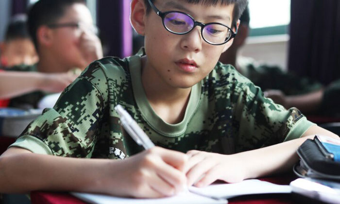 國內(nèi)吃苦夏令營有哪些