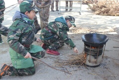 孩子在夏令營中的快樂生活