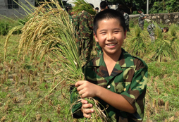 青少年吃苦夏令營(yíng)對(duì)孩子成長(zhǎng)的好處