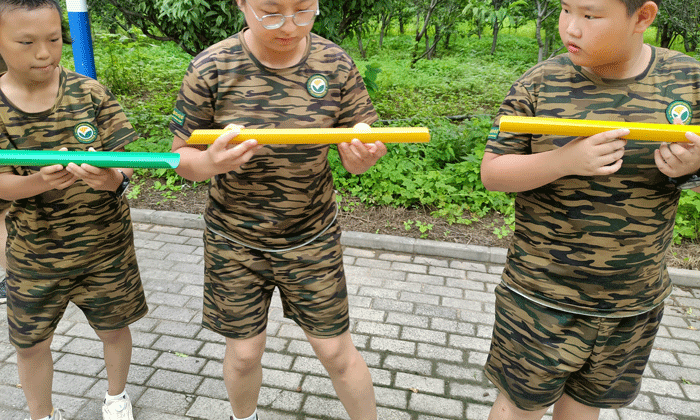 兩周吃苦夏令營學(xué)費(fèi)多少