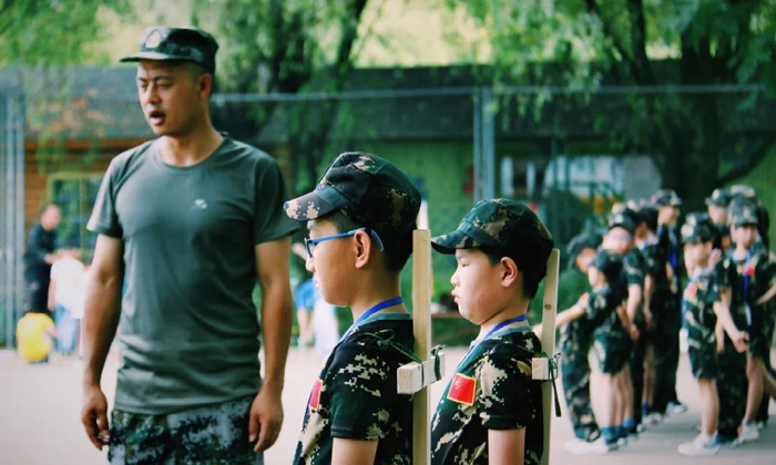 7天小學生吃苦夏令營怎么報名