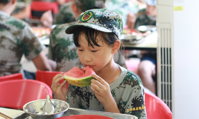 為什么要參加吃苦夏令營？.jpg