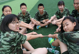 報(bào)名參加吃苦夏令營(yíng)機(jī)構(gòu)費(fèi)用情況