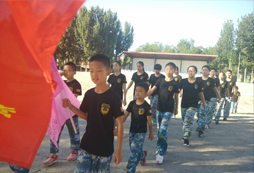 吃苦夏令營(yíng)給孩子一個(gè)轉(zhuǎn)變的機(jī)會(huì)