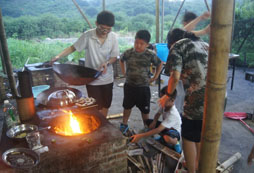 吃苦夏令營讓孩子變得更加堅韌勇敢