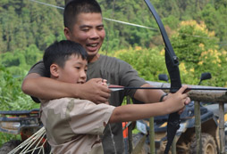 吃苦夏令營六大安全保障為孩子保駕護(hù)航