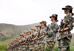  為什么給孩子選擇吃苦夏令營