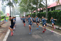 北京特種兵吃苦夏令營(yíng)讓你重走長(zhǎng)征路