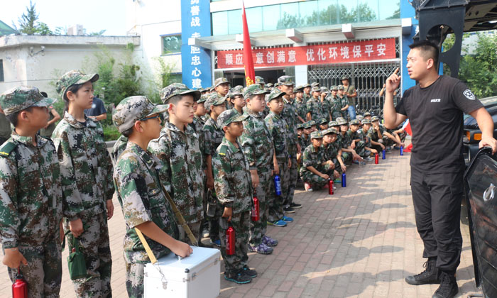 孩子叛逆想找一個(gè)能吃苦的訓(xùn)練營(yíng)