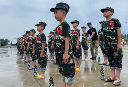 重慶的軍事夏令營(yíng)是怎么收費(fèi)的？