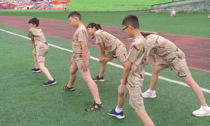 重慶軍事夏令營.jpg