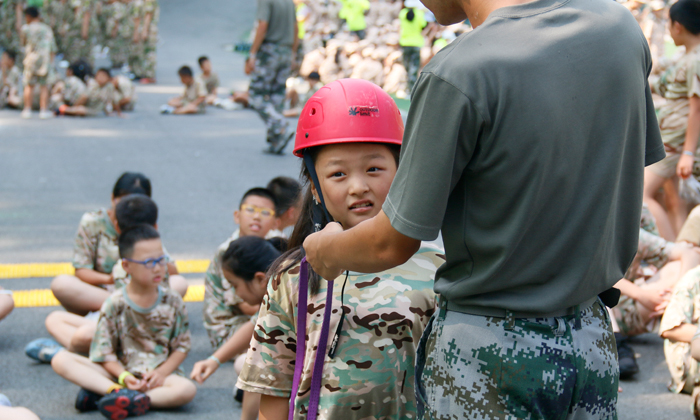 重慶口碑好的軍事夏令營(yíng)