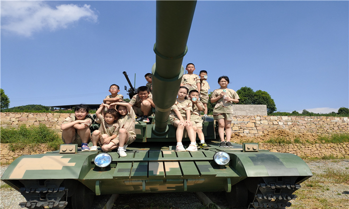 2022獨(dú)立團(tuán)45天軍事成長(zhǎng)夏令營(yíng)（重慶）.jpg