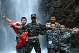 西雙版納夏令營(yíng)提升孩子野外生存能力!
