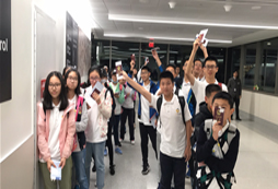 準(zhǔn)備登機(jī)