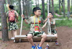 東北夏令營讓青少年學(xué)會自律，不再拖拉
