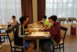 國外游學(xué)夏令營和一般的旅游或培訓(xùn)有什么不同