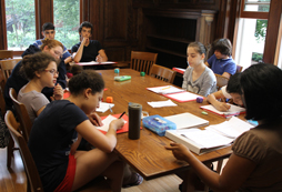 選擇德威學(xué)院主題暑期研修班的理由