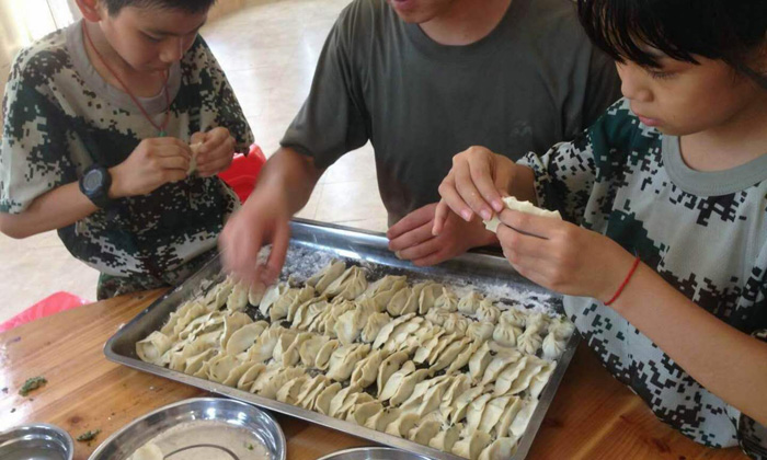 孩子適合去哪個(gè)夏令營