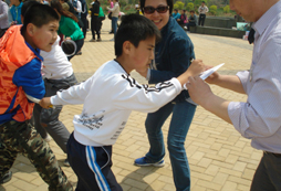 兒童夏令營孩子學(xué)習(xí)的大課堂