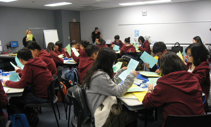 歐洲游學(xué)夏令營(yíng)適合什么年齡的學(xué)生參加