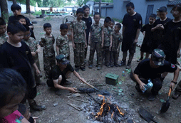 參加防城港軍事夏令營(yíng)學(xué)費(fèi)是多少？