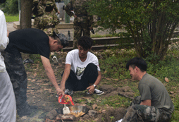 防城港青少年素質(zhì)拓展夏令營掌握生存技巧