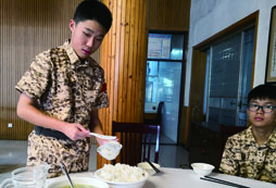 吃午餐！