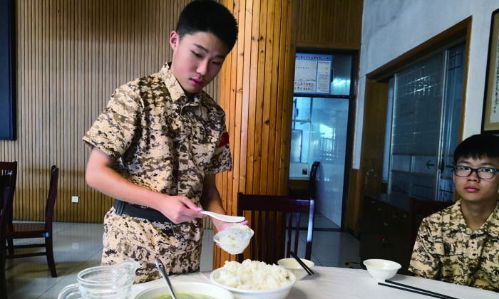 吃午餐！