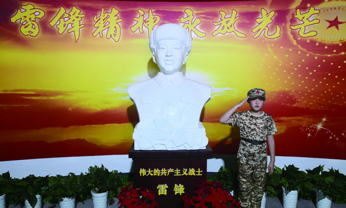 為祖國強(qiáng)大而努力！