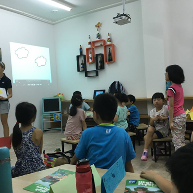 參加佛山英語(yǔ)夏令營(yíng)讓口語(yǔ)不在困難