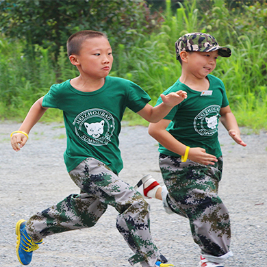 福鼎軍事拓展夏令營讓孩子在暑期得到了哪些鍛煉？