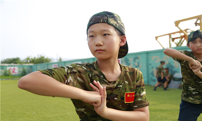 福建軍訓(xùn)夏令營哪家好